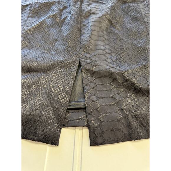 Lane Bryant Size 22 Snake Skin Pattern Black Mini Skirt with Back Slit - Picture 5 of 6